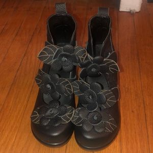 Leather kids shoes